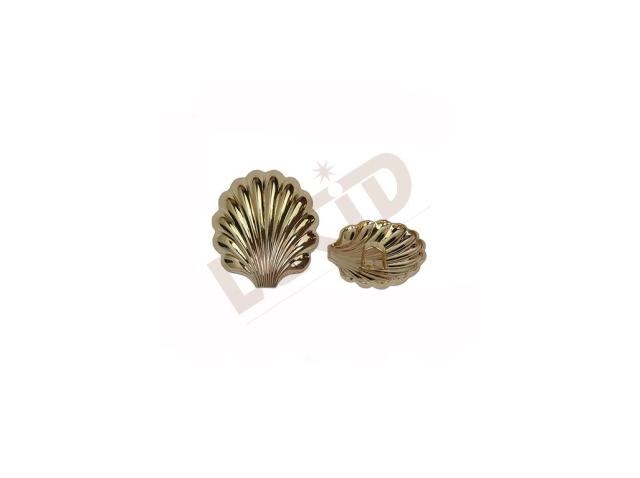 Button Seashell - polished brass